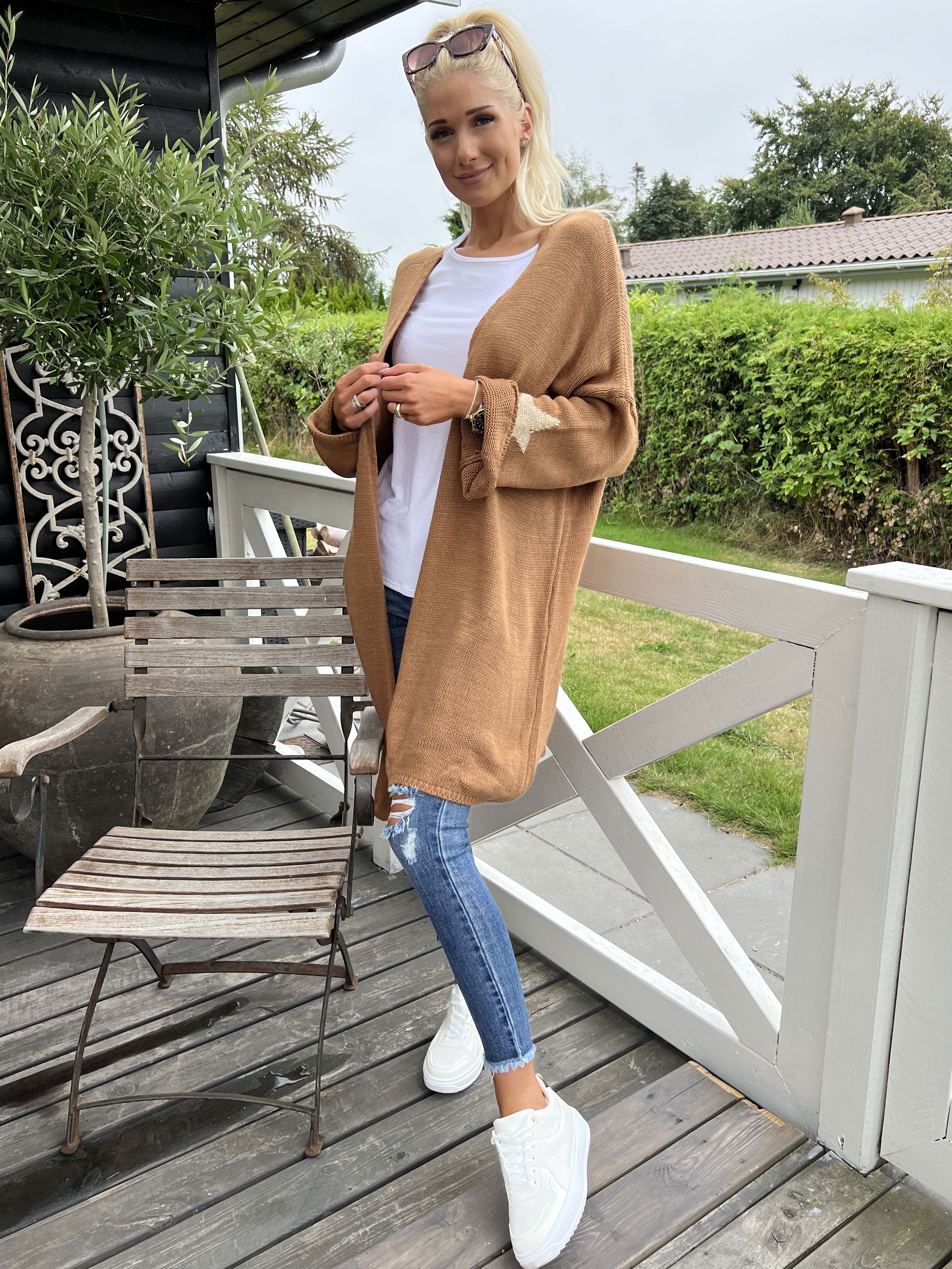 Lowa - Strik cardigan med stjerne på ærmet